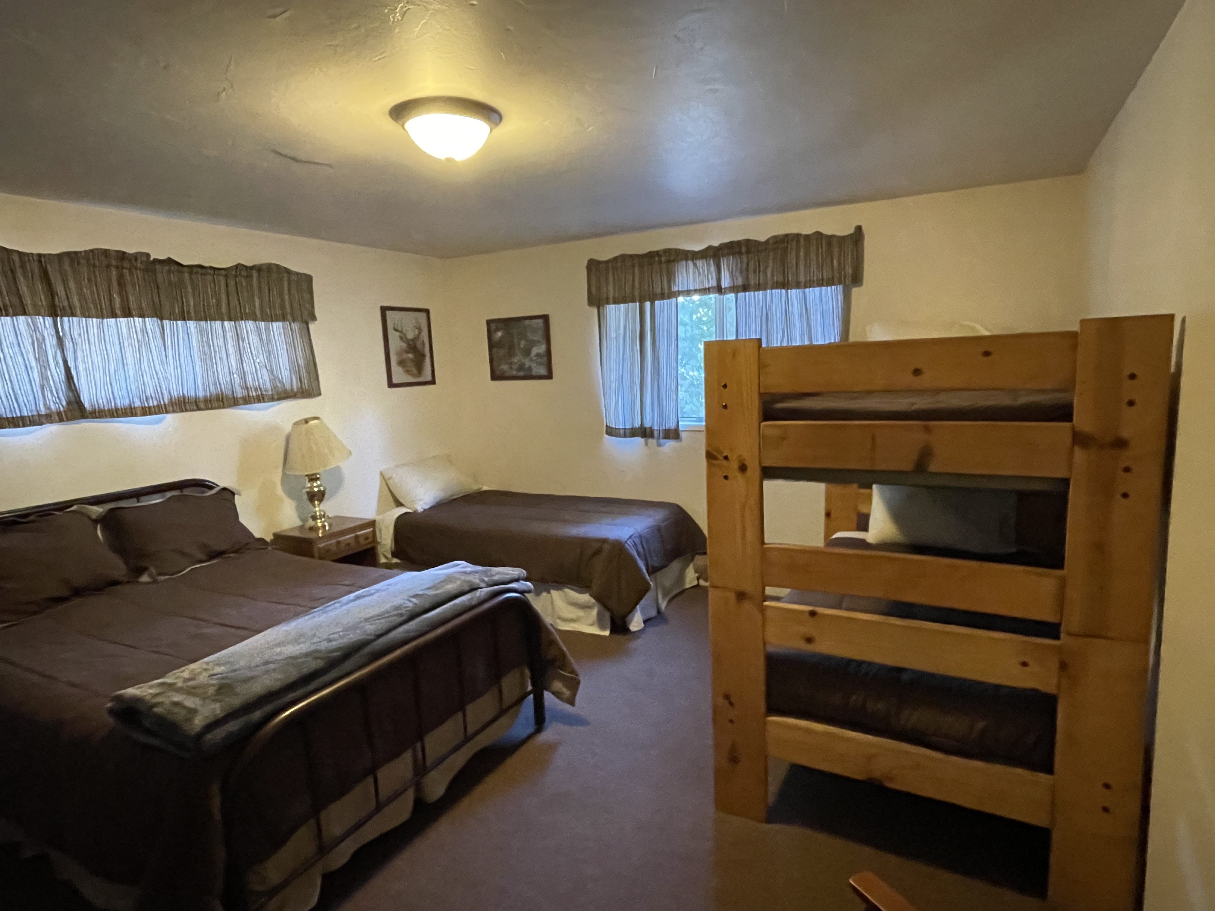 King's Cabin Bedroom
